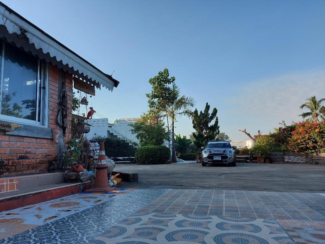 Scenic Riverside Resort Kamphaeng Phet Zewnętrze zdjęcie